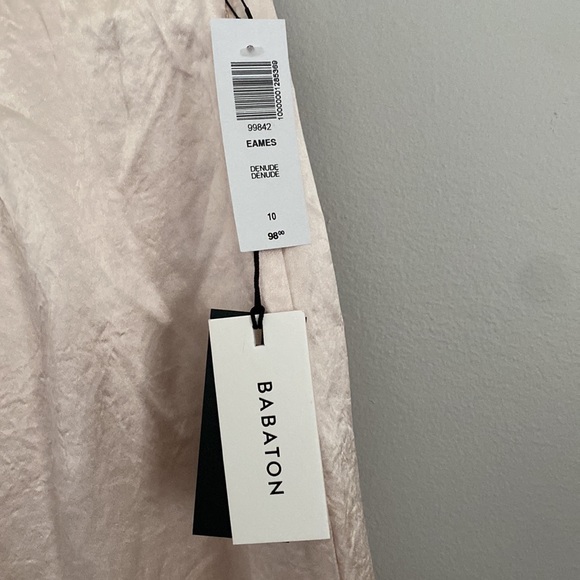 Aritzia Babaton skirt - Picture 3 of 4